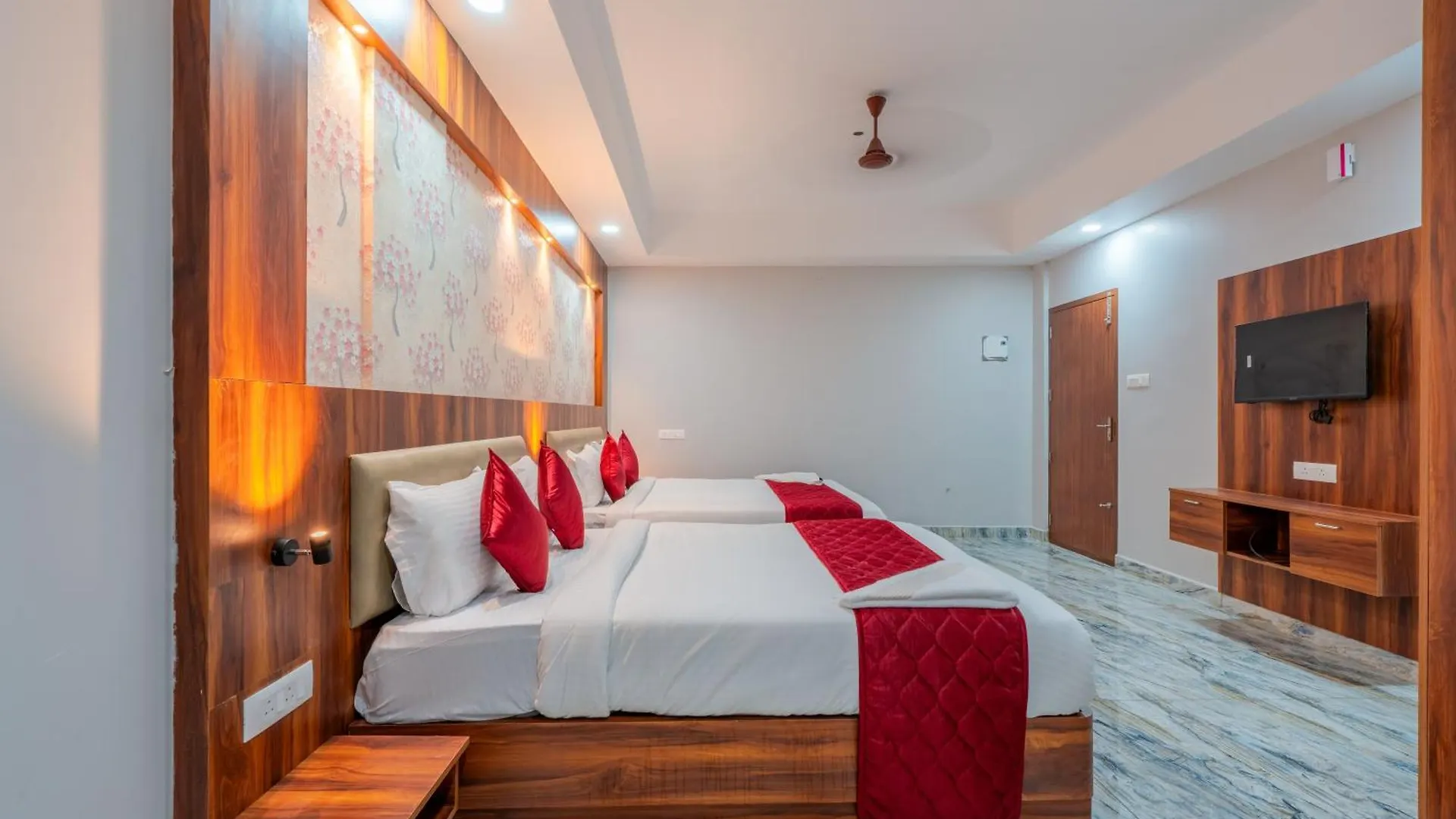 Daan Residency Near Karukapilly Kaloor Palarivattom Hotell Kochi
