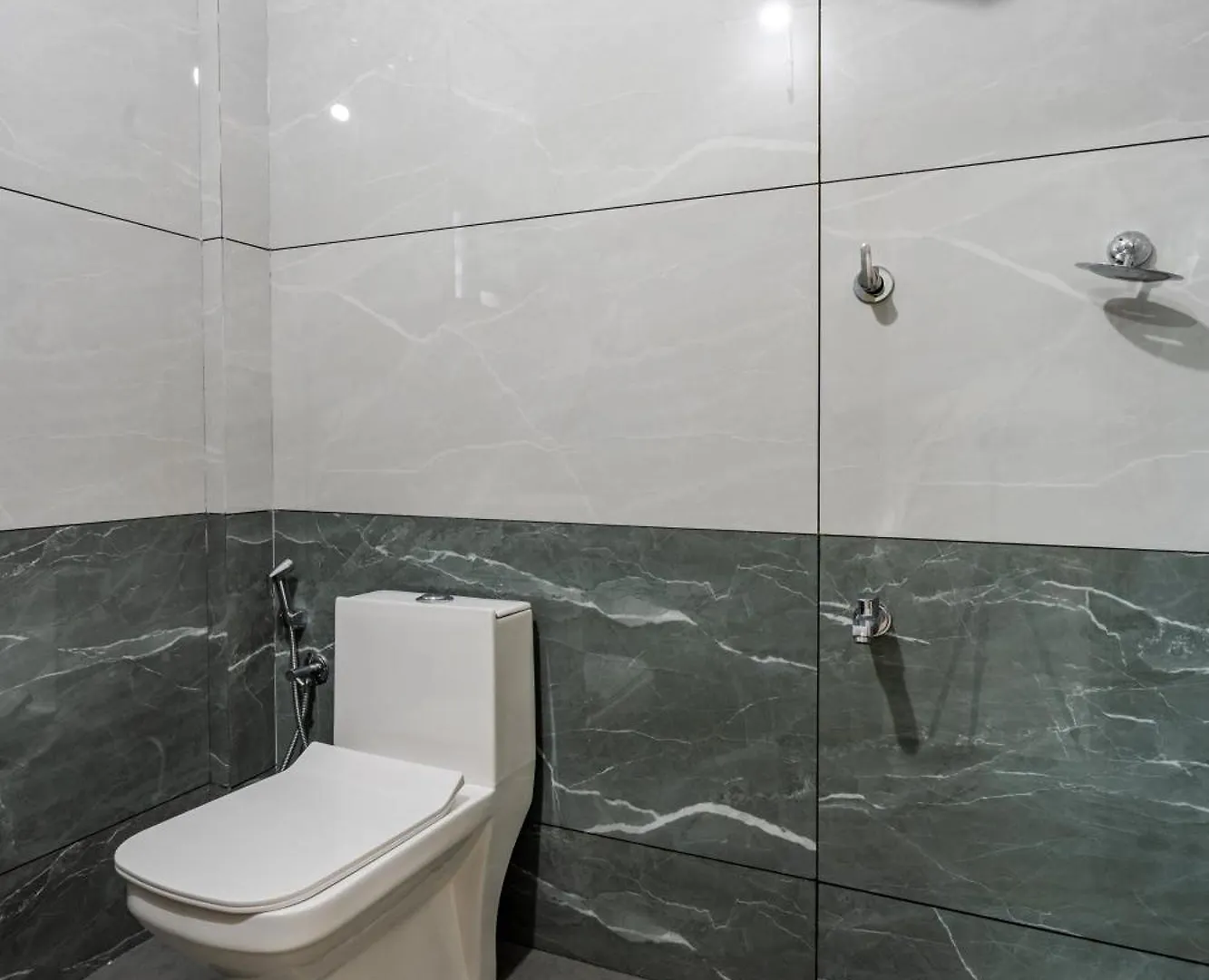 ***  Daan Residency Near Karukapilly Kaloor Palarivattom Hotell Kochi Indien