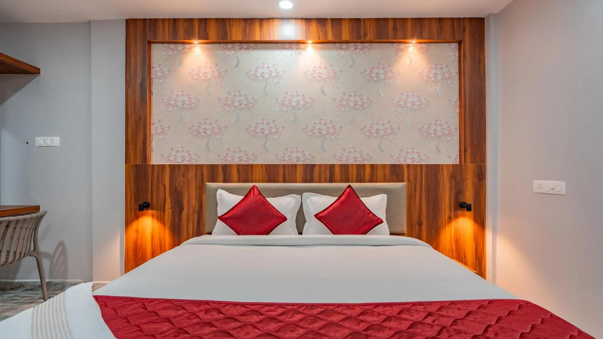 Daan Residency Near Karukapilly Kaloor Palarivattom Hotell Kochi